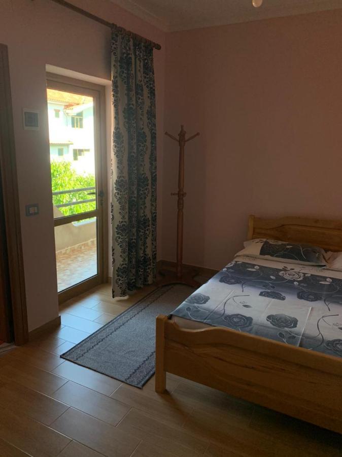 Vila Deni Tushemisht Exteriör bild