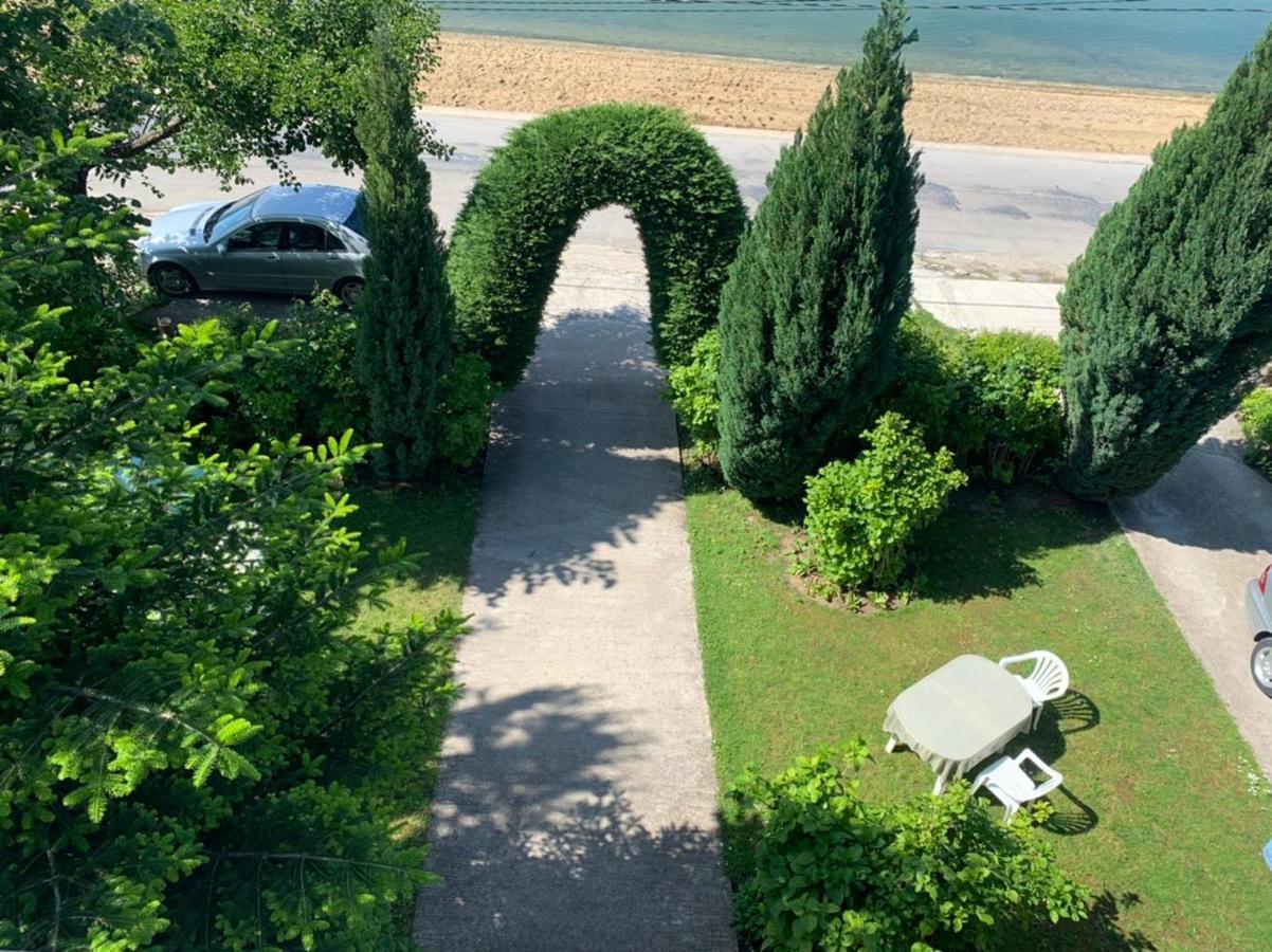 Vila Deni Tushemisht Exteriör bild