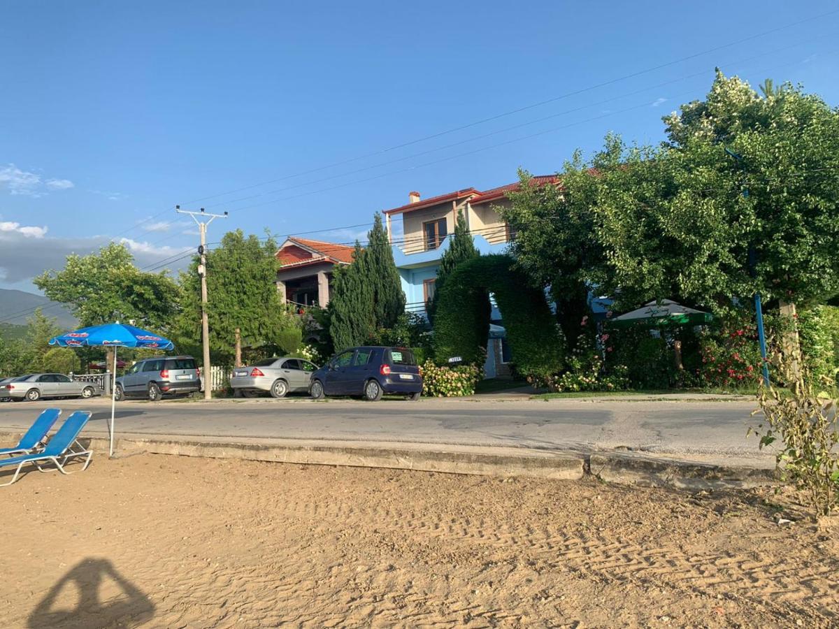 Vila Deni Tushemisht Exteriör bild