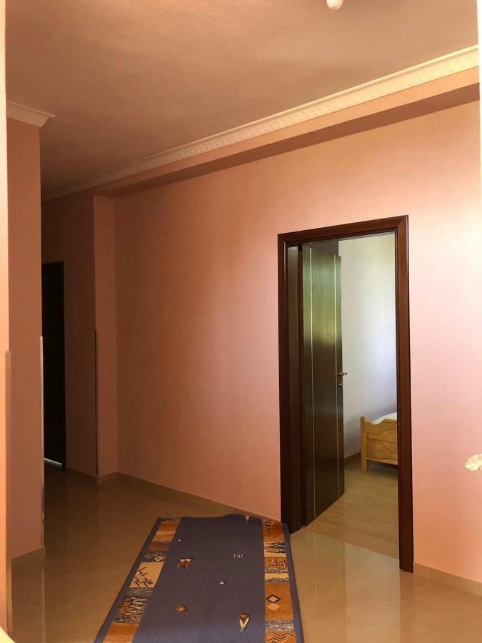 Vila Deni Tushemisht Exteriör bild